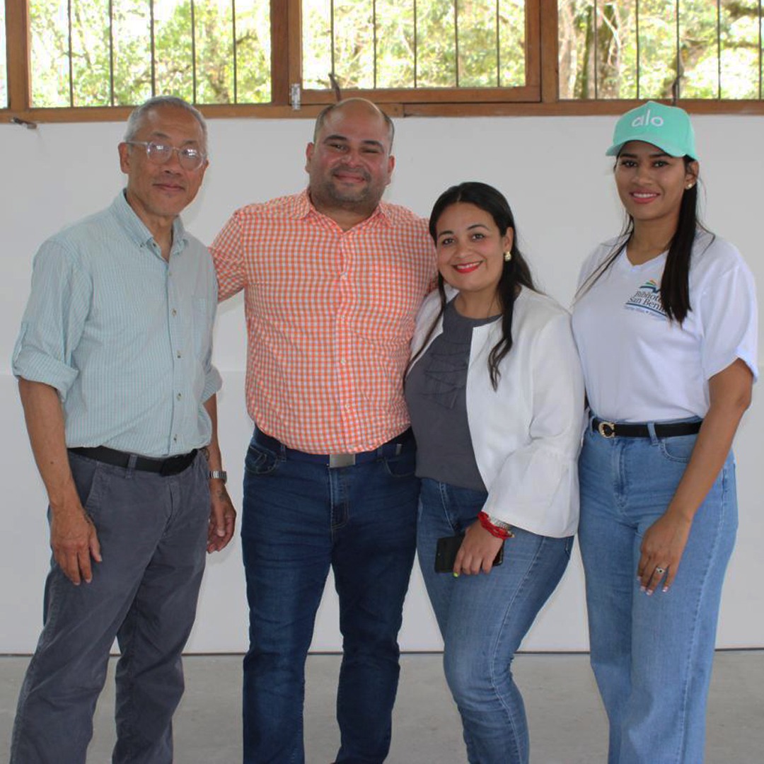 Tony Leung, Moisés Vega, Nery Esquivel y Linda Chang