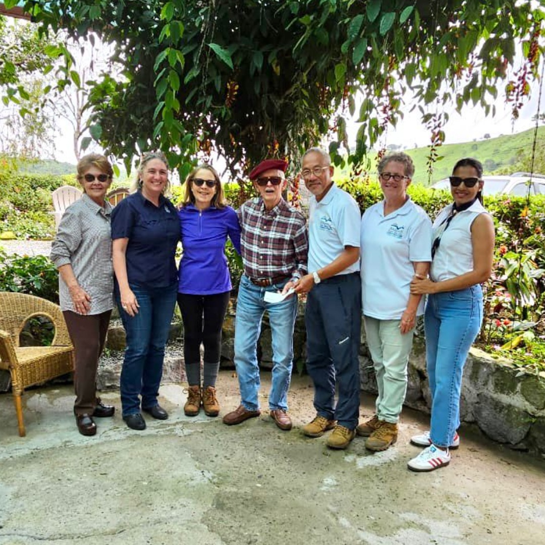 Familia Janson con miembros de la Fundación
