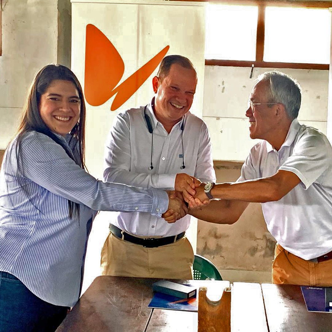 Entrega de cheque de Naturgy